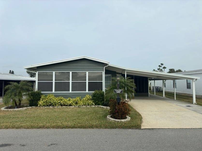 165 Greenview Drive a Winter Haven, FL Mobile or Manufactured Home for Sale